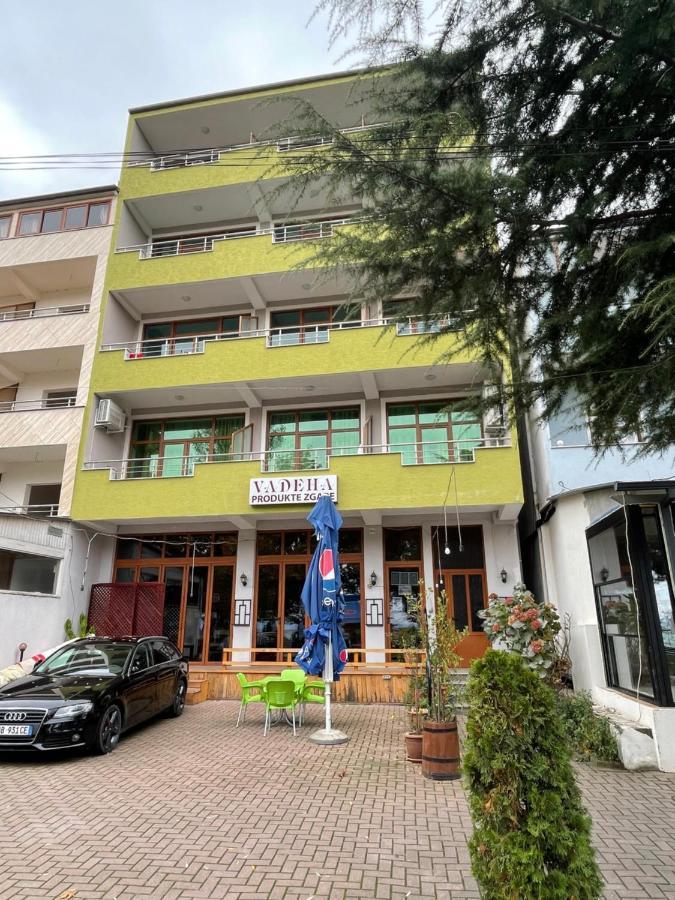 Vila Vadeha Pogradec Bagian luar foto