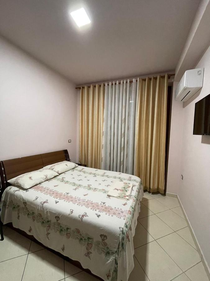 Vila Vadeha Pogradec Bagian luar foto