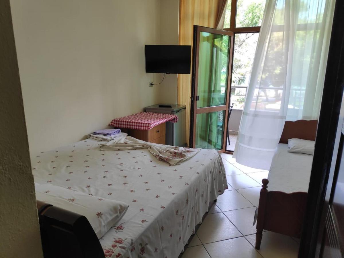 Vila Vadeha Pogradec Bagian luar foto