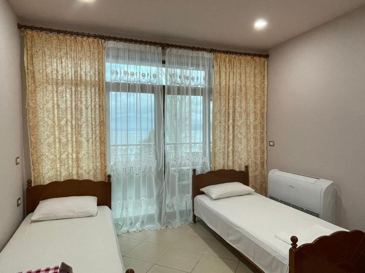 Vila Vadeha Pogradec Bagian luar foto