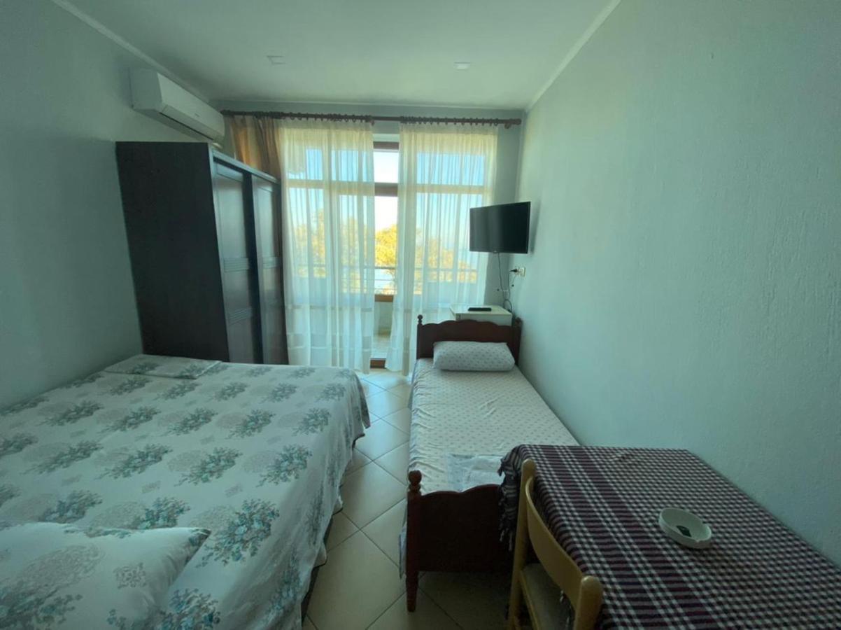 Vila Vadeha Pogradec Bagian luar foto