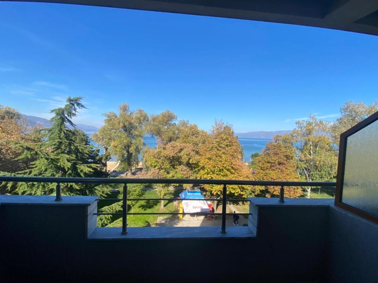 Vila Vadeha Pogradec Bagian luar foto
