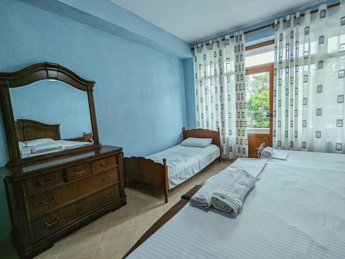Vila Vadeha Pogradec Bagian luar foto