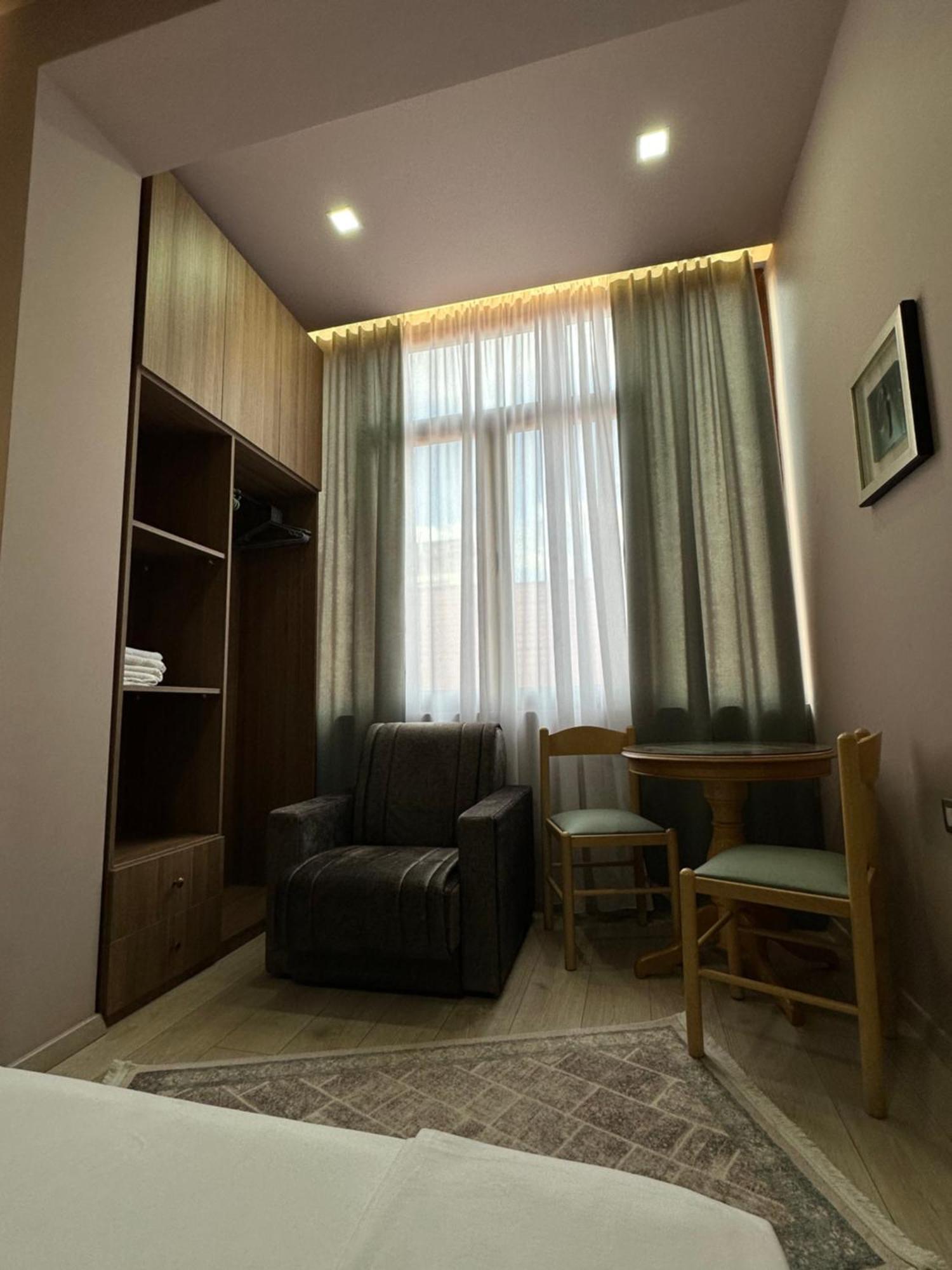 Vila Vadeha Pogradec Bagian luar foto